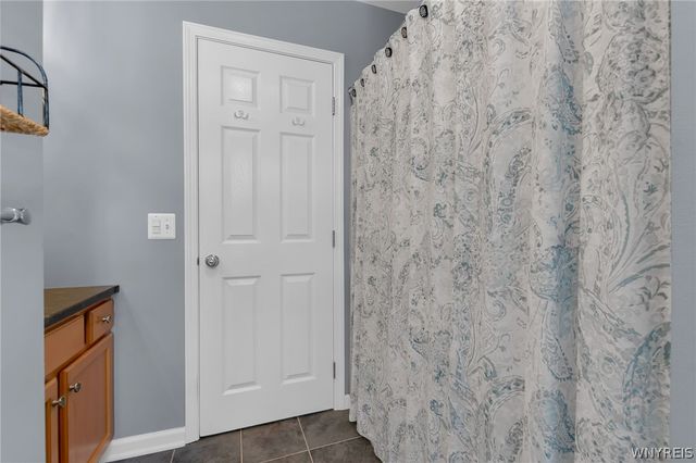 30 Ferndale Drive, Orchard Park, NY 14127