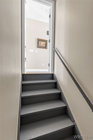 30 Ferndale Drive, Orchard Park, NY 14127