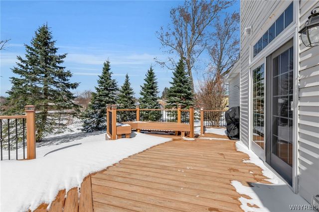 30 Ferndale Drive, Orchard Park, NY 14127