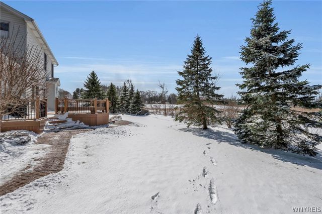 30 Ferndale Drive, Orchard Park, NY 14127