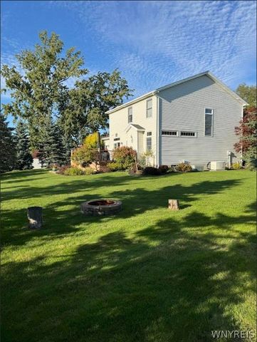 30 Ferndale Drive, Orchard Park, NY 14127