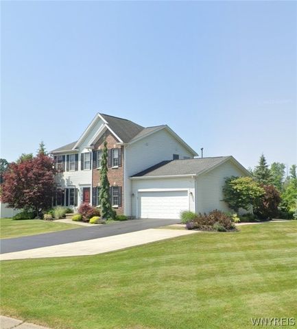 30 Ferndale Drive, Orchard Park, NY 14127