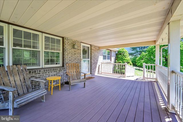 85 GERNANTS CHURCH RD, Leesport, PA 19533