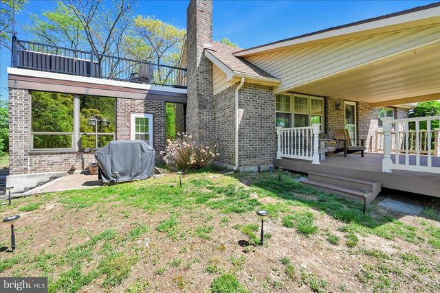 85 GERNANTS CHURCH RD, Leesport, PA 19533