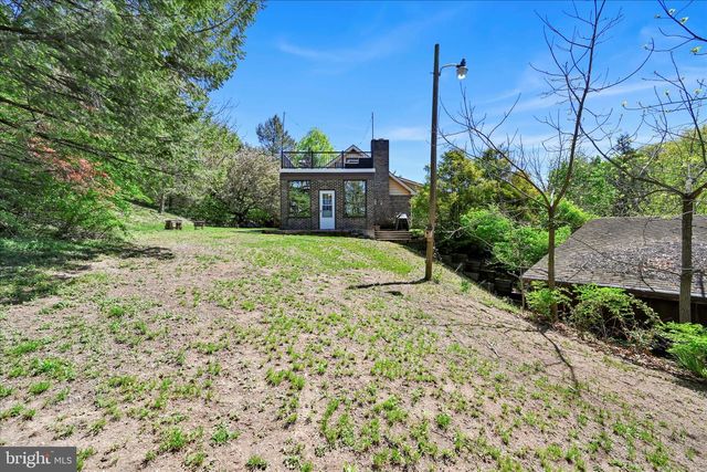 85 GERNANTS CHURCH RD, Leesport, PA 19533