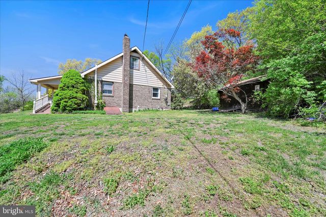 85 GERNANTS CHURCH RD, Leesport, PA 19533