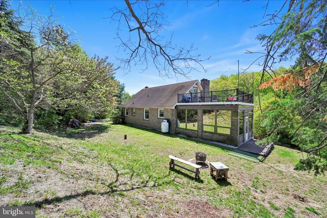 85 GERNANTS CHURCH RD, Leesport, PA 19533