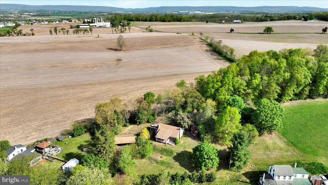 85 GERNANTS CHURCH RD, Leesport, PA 19533