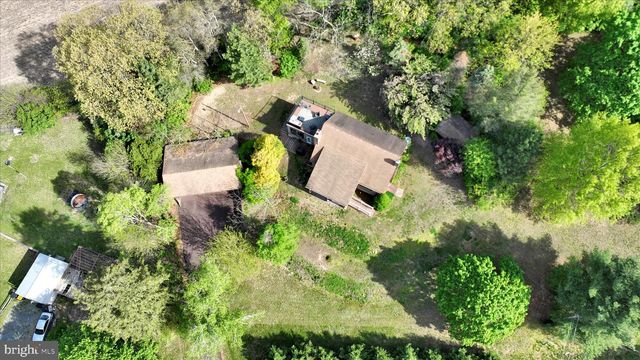 85 GERNANTS CHURCH RD, Leesport, PA 19533