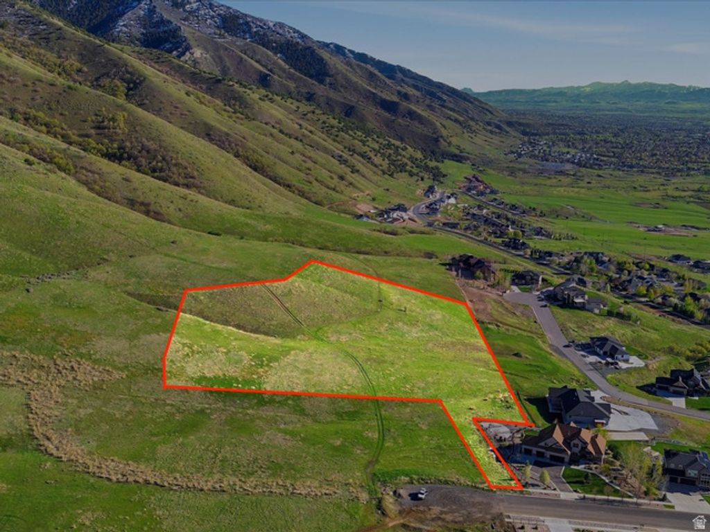 Image 2 of property listing at 2350 E 3025 N, North Logan, UT 84341
