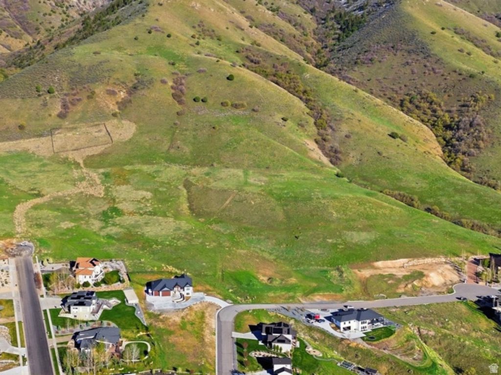 Image 17 of property listing at 2350 E 3025 N, North Logan, UT 84341
