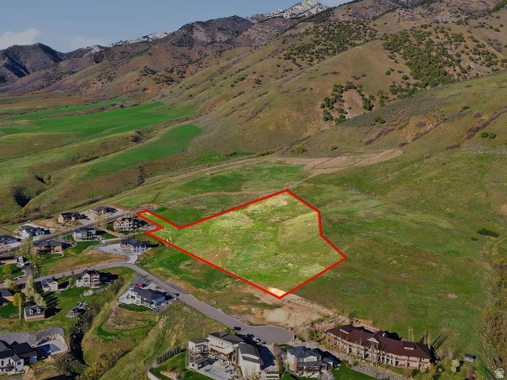 Image 3 of property listing at 2350 E 3025 N, North Logan, UT 84341
