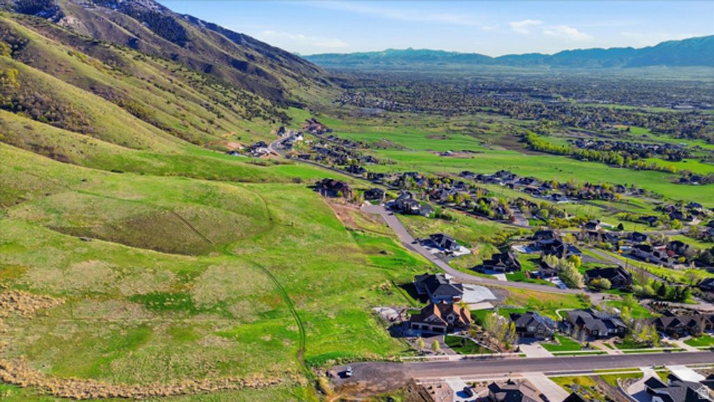 Image 9 of property listing at 2350 E 3025 N, North Logan, UT 84341