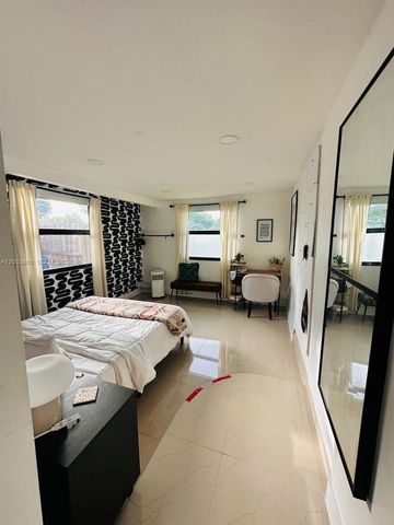 1464 NE 28th Street, Pompano Beach, FL 33064