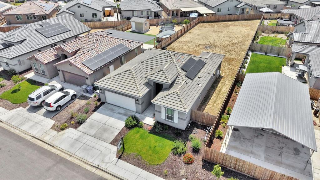 Image 1 of property listing at 1148 Summit Court, Madera, CA 93638
