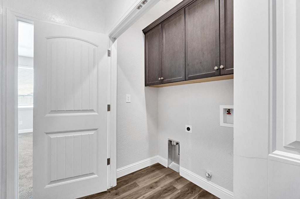 Image 23 of property listing at 1148 Summit Court, Madera, CA 93638
