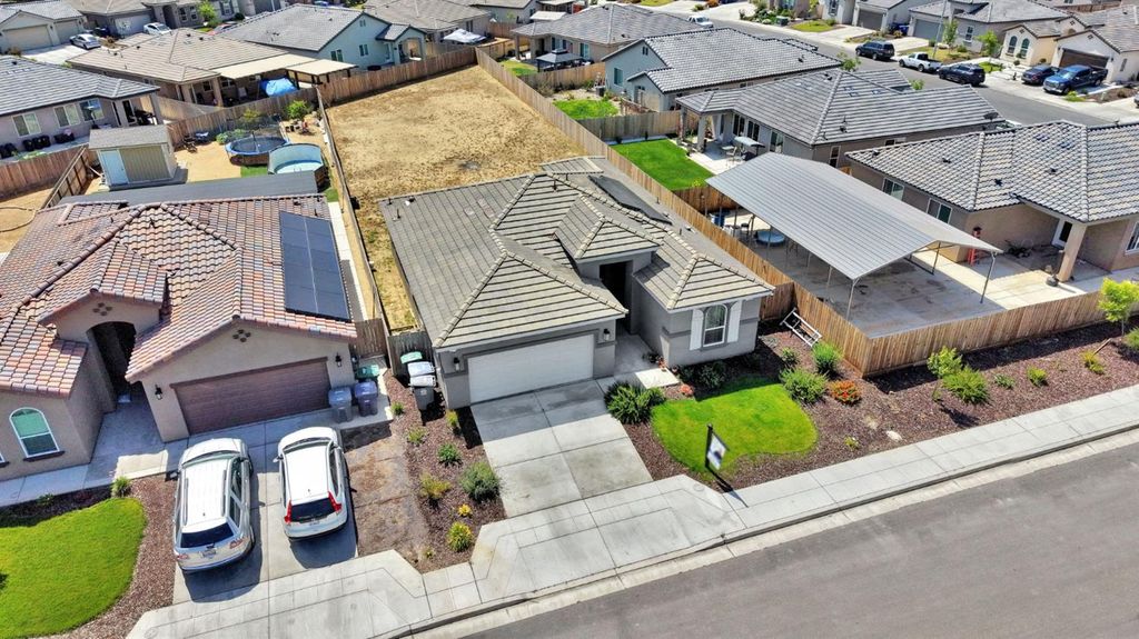 Image 35 of property listing at 1148 Summit Court, Madera, CA 93638