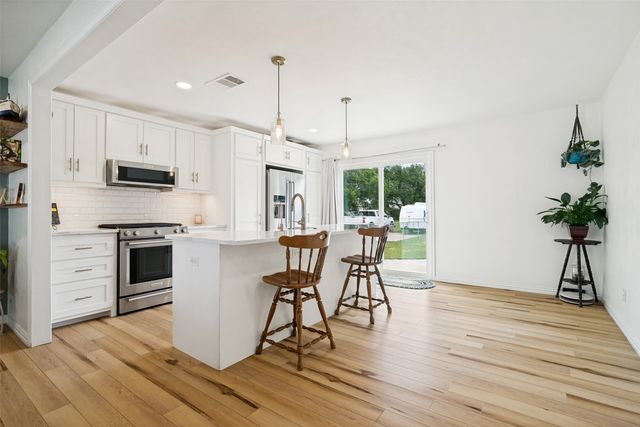709 Charles Street, Weatherford, TX 76086
