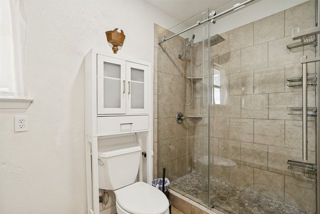 709 Charles Street, Weatherford, TX 76086