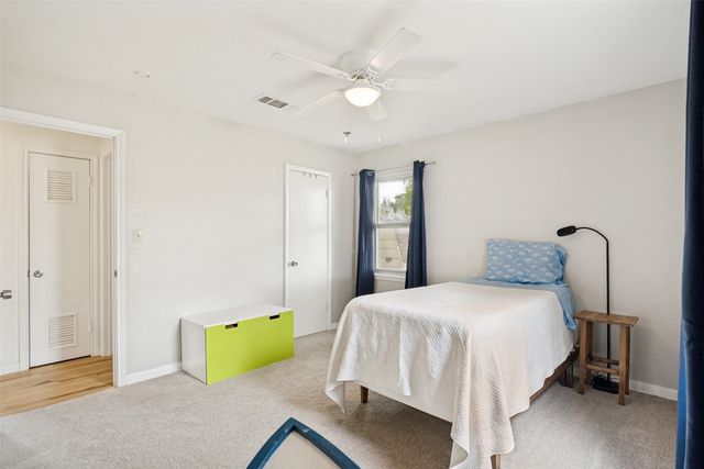 709 Charles Street, Weatherford, TX 76086