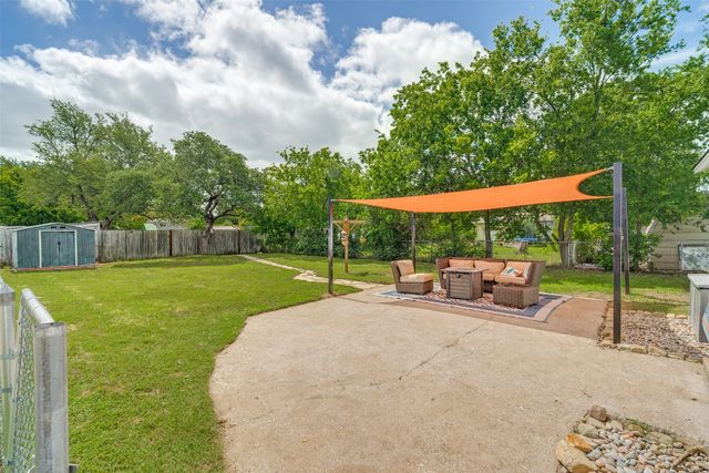 709 Charles Street, Weatherford, TX 76086