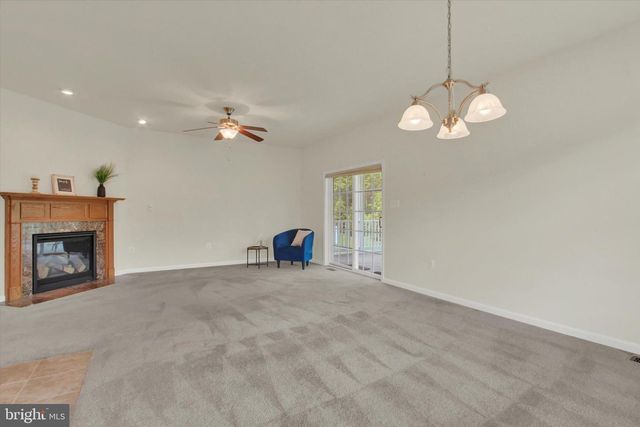 120 WOODHAVEN DR, Gettysburg, PA 17325