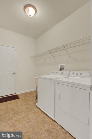120 WOODHAVEN DR, Gettysburg, PA 17325