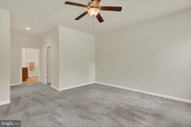 120 WOODHAVEN DR, Gettysburg, PA 17325