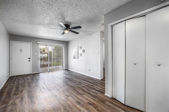 1900 Bay Area Boulevard 136, Houston, TX 77058
