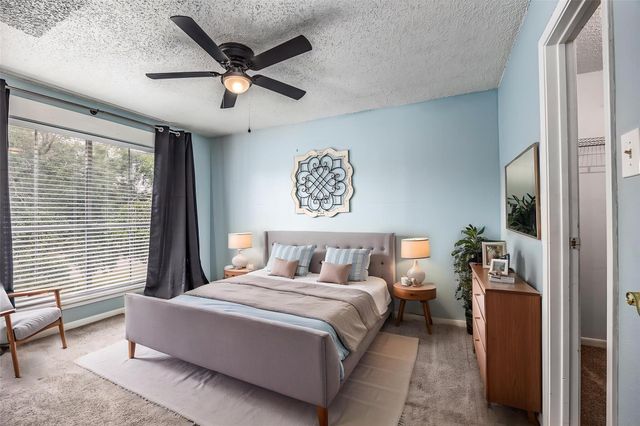1900 Bay Area Boulevard 136, Houston, TX 77058