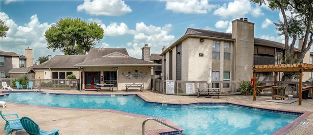1900 Bay Area Boulevard 136, Houston, TX 77058