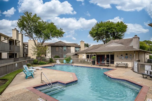 1900 Bay Area Boulevard 136, Houston, TX 77058