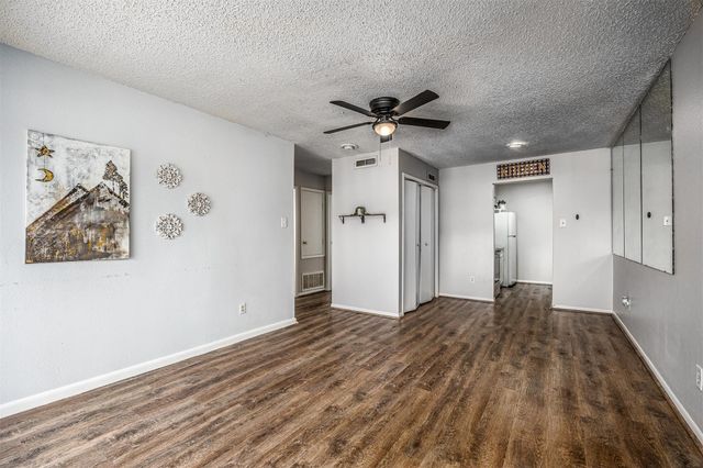 1900 Bay Area Boulevard 136, Houston, TX 77058