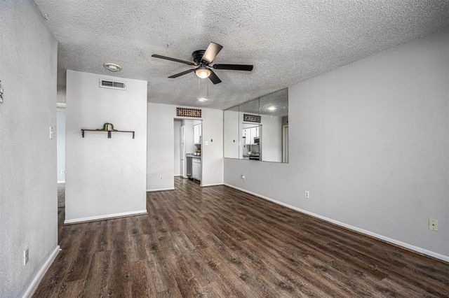 1900 Bay Area Boulevard 136, Houston, TX 77058