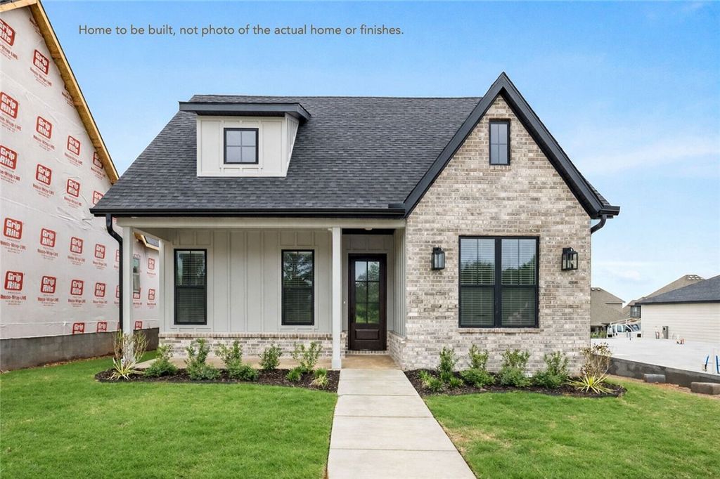 4010 W West Drive, Rogers, AR 72758