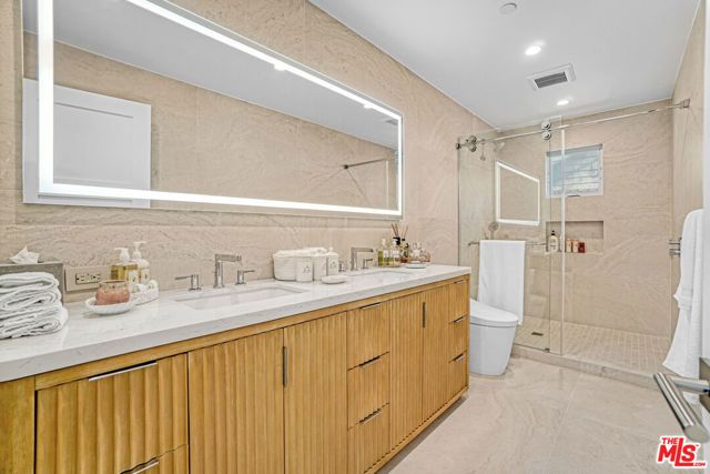 24 Dudley Avenue, Venice (los Angeles), CA 90291