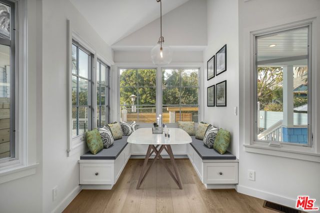 24 Dudley Avenue, Venice (los Angeles), CA 90291