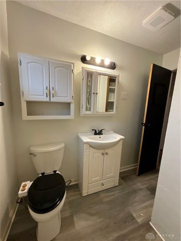 607 Kirkwood Drive, Fairborn, OH 45324