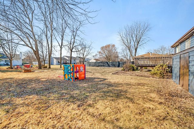 24333 S Valley Drive, Channahon, IL 60410