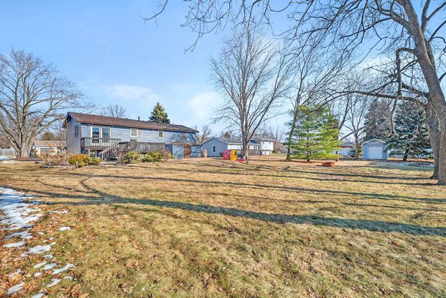 24333 S Valley Drive, Channahon, IL 60410