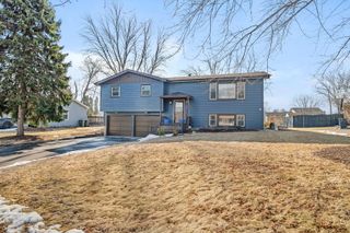 24333 S Valley Drive, Channahon, IL 60410