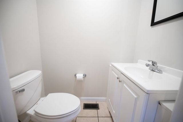 6322 Aracoma Rd, Huntington, WV 25705