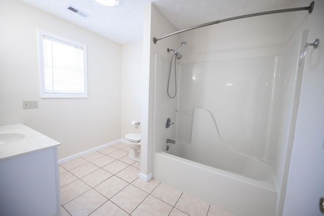 6322 Aracoma Rd, Huntington, WV 25705