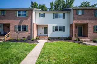 6322 Aracoma Rd, Huntington, WV 25705