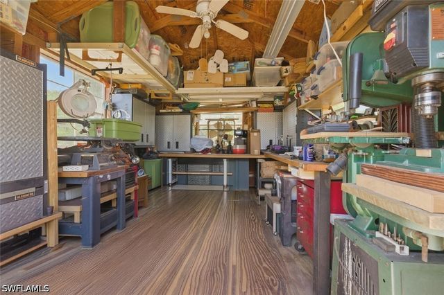 819 98th AVE N, Naples, FL 34108