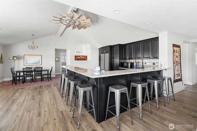 213 Cornet Bay Road, Oak Harbor, WA 98277