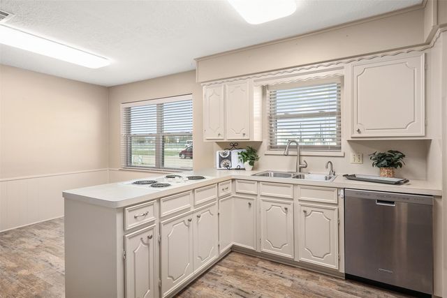 3002 Village Lane, Deer Park, TX 77536