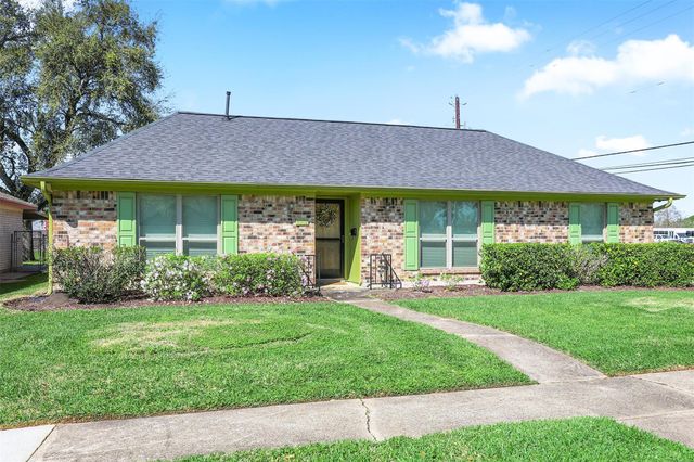 3002 Village Lane, Deer Park, TX 77536