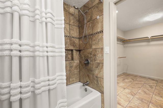 3002 Village Lane, Deer Park, TX 77536