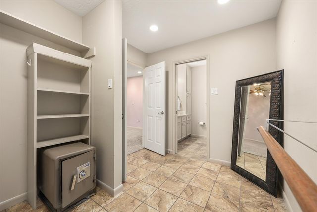 3002 Village Lane, Deer Park, TX 77536